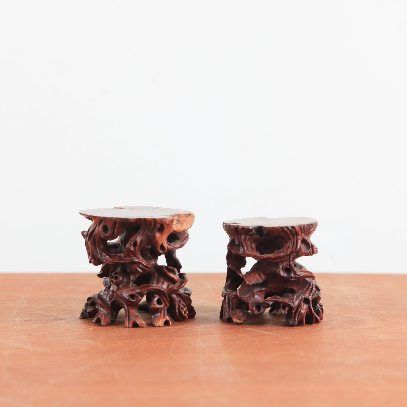 Bonsai display tafel 'rond' wortel carving hout